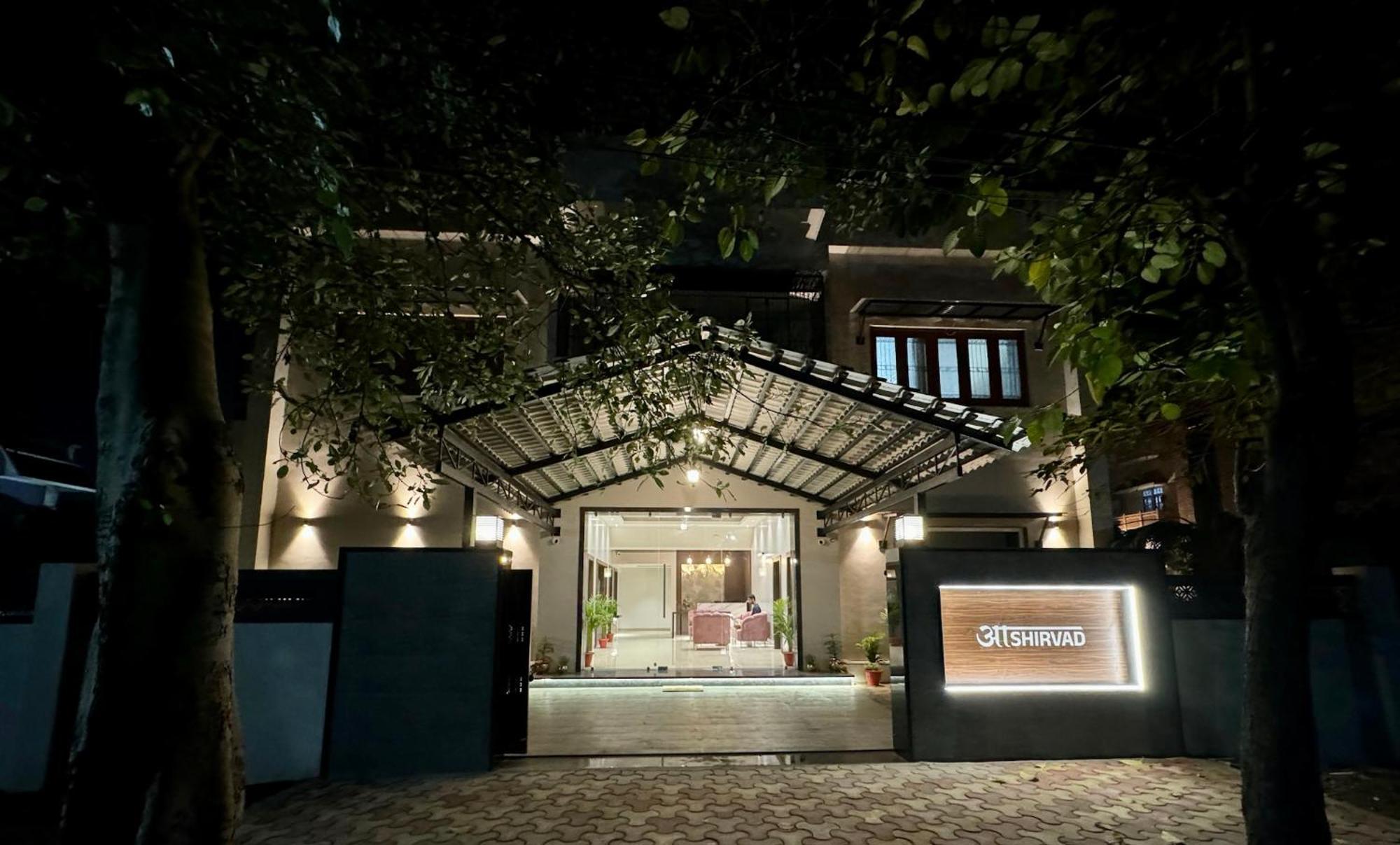 Ashirvad Homestay Varanasi Ngoại thất bức ảnh